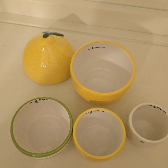 ⭐️40% Off⭐️ Lemon Measuring Cups by C.R. Gibson Jessie Steele - Picture 7 of 8